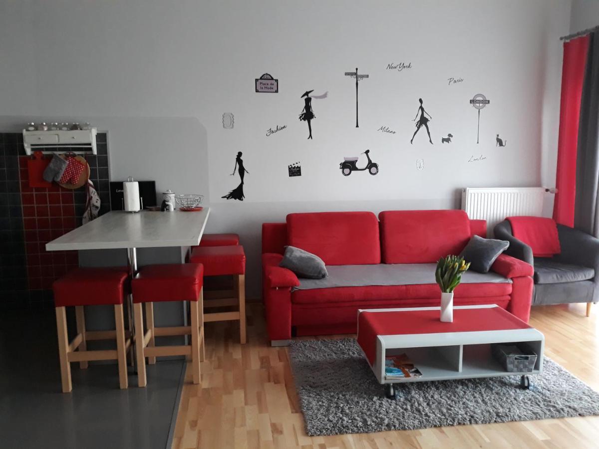 Przytulny Apartamencik Darlowko Exterior foto